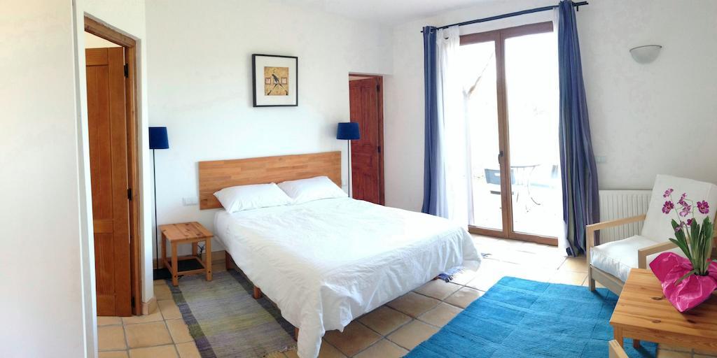 Alen D'Aragon Guest House Santa Eulalia de Gállego Rom bilde